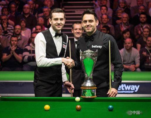 一位至少1 一位至少1